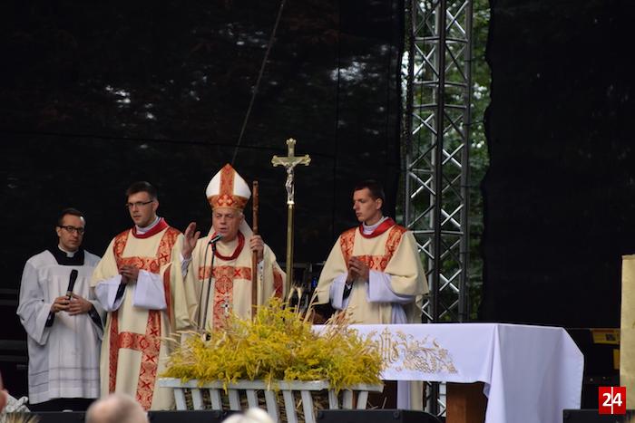 (FOTO) Dożynki gminno-diecezjalne w Sichowie