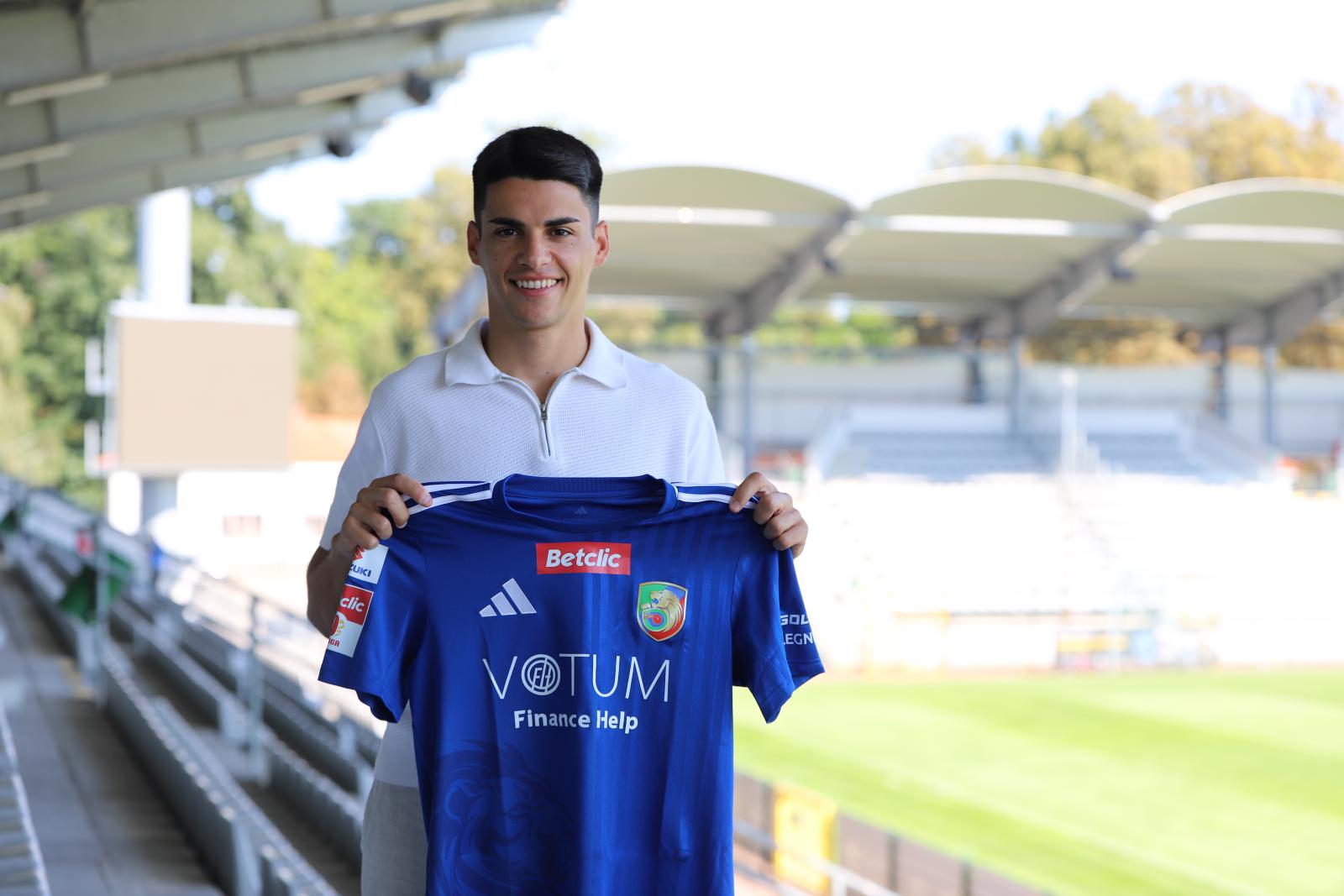 Milos Jovicić zasila defensywę Miedzi Legnica